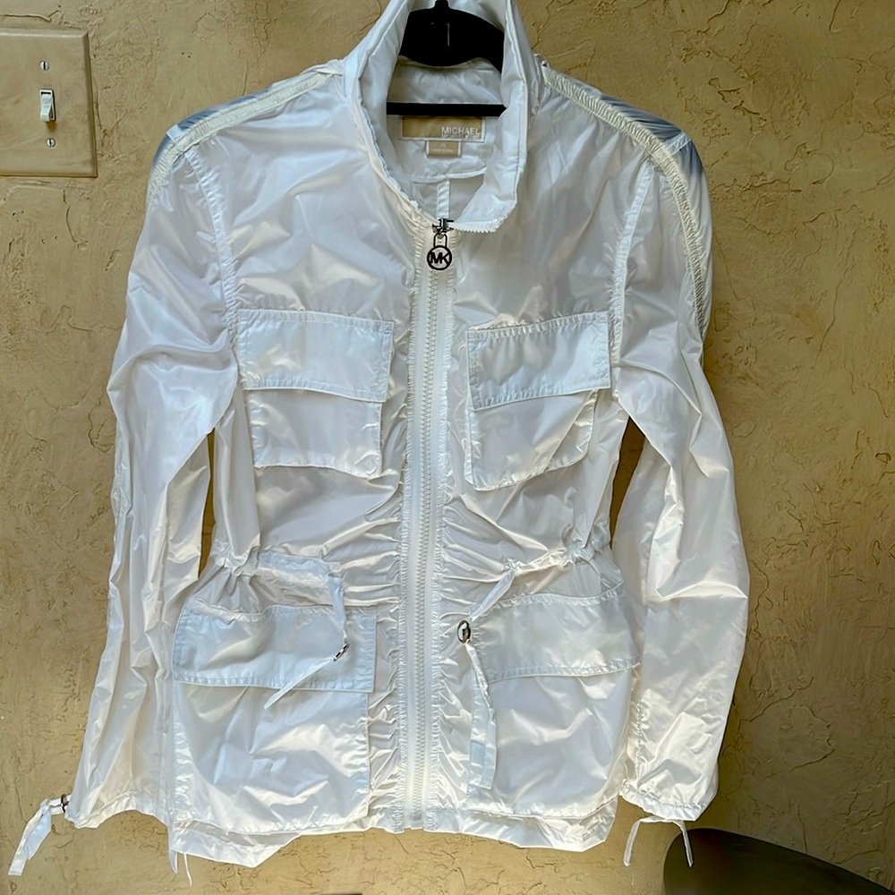 Michael Kors anorak windbreaker. New without tags size SP Windbreaker  Packable